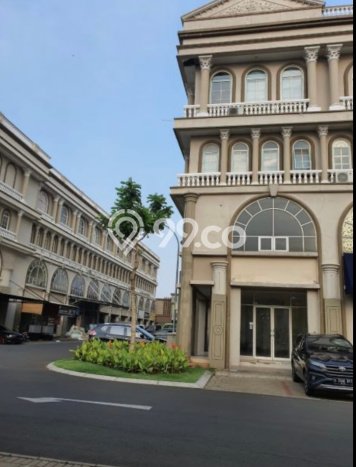 Disewakan Ruko Kawasan Green Lake City, Luas 286m², Lokasi Bisnis Disewakan Ruko Kawasan Green Lake City, Luas 286m², Lokasi Bisnis