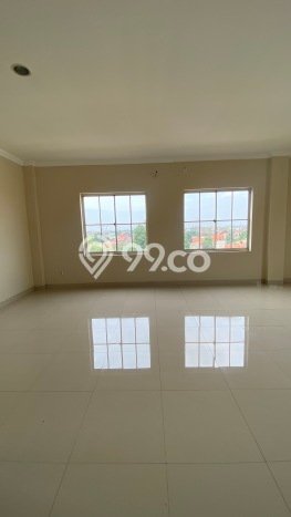 Disewakan Ruko Premium Kawasan Green Lake City, Luas 286m², Area Bisnis, Jalan Mudah Disewakan Ruko Premium Kawasan Green Lake City, Luas 286m², Area Bisnis, Jalan Mudah