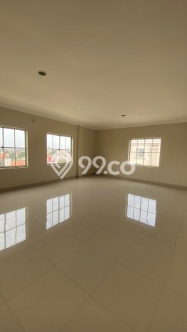Ruko Kawasan Green Lake City, Luas 286m², Area Komersial, Siap Operasi Ruko Kawasan Green Lake City, Luas 286m², Area Komersial, Siap Operasi