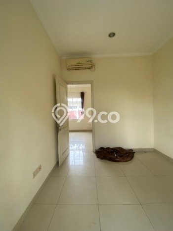 Rumah area Green Lake City, Dekat Stasiun, 3 KM, Luas 125m² LB 162m² Rumah area Green Lake City, Dekat Stasiun, 3 KM, Luas 125m² LB 162m²