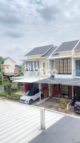 Rumah Asri area Green Lake City, 2 KM, Area Strategis, LT 60m² Bangunan 84m² Rumah Asri area Green Lake City, 2 KM, Area Strategis, LT 60m² Bangunan 84m²