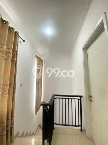LOKASI STRATEGIS! Rumah kawasan Green Lake City, Akses ke Stasiun, 3 KM, Luas 90m² LB 100m² LOKASI STRATEGIS! Rumah kawasan Green Lake City, Akses ke Stasiun, 3 KM, Luas 90m² LB 100m²