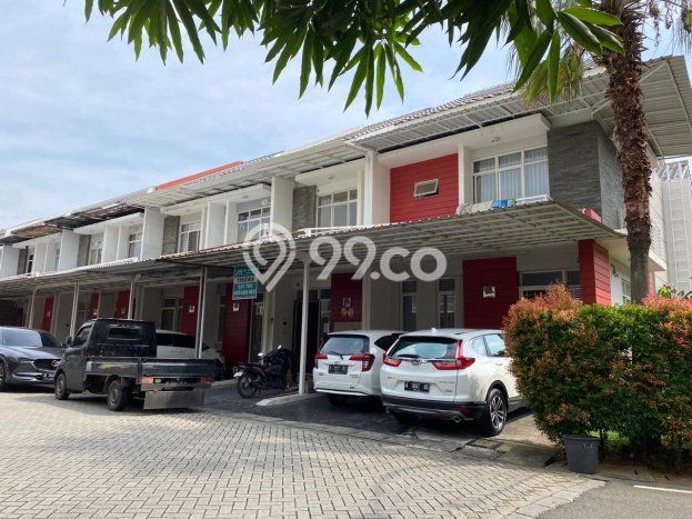 Rumah di Green Lake City, Dekat Stasiun, 2 KT, LT 60m² Bangunan 84m² Rumah di Green Lake City, Dekat Stasiun, 2 KT, LT 60m² Bangunan 84m²