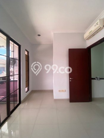 Rumah di Green Lake City, 2 KT, Lingkungan Asri, Luas 48m² Bangunan 76m² Rumah di Green Lake City, 2 KT, Lingkungan Asri, Luas 48m² Bangunan 76m²