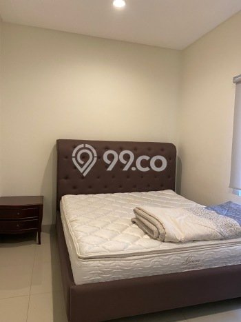 SPECIAL PRICE! Rumah area Green Lake City, 3 KT, Akses Mudah Pusat Kota, Luas 144m² LB 147m² SPECIAL PRICE! Rumah area Green Lake City, 3 KT, Akses Mudah Pusat Kota, Luas 144m² LB 147m²
