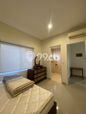 SPECIAL PRICE! Rumah area Green Lake City, 3 KT, Akses Mudah Pusat Kota, Luas 144m² LB 147m² SPECIAL PRICE! Rumah area Green Lake City, 3 KT, Akses Mudah Pusat Kota, Luas 144m² LB 147m²