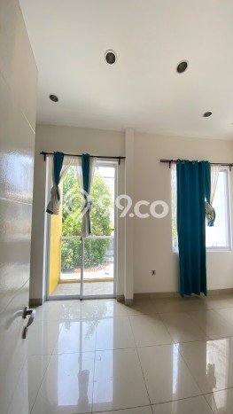 Rumah di Green Lake City, Akses ke Stasiun, 4 KT, Luas 90m² Bangunan 100m² Rumah di Green Lake City, Akses ke Stasiun, 4 KT, Luas 90m² Bangunan 100m²