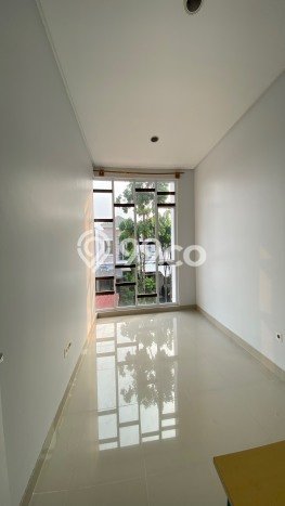 Rumah Asri area Green Lake City, 3 KT, Luas 90m² LB 100m² Rumah Asri area Green Lake City, 3 KT, Luas 90m² LB 100m²