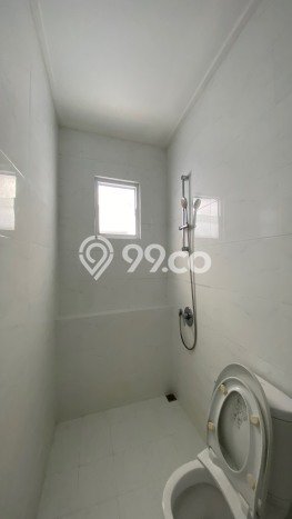 Rumah Asri area Green Lake City, 3 KT, Luas 90m² LB 100m² Rumah Asri area Green Lake City, 3 KT, Luas 90m² LB 100m²
