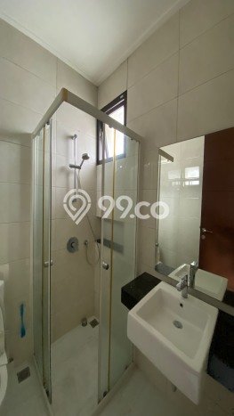 Rumah di Green Lake City, Akses ke Fasilitas, LT 105m² Rumah di Green Lake City, Akses ke Fasilitas, LT 105m²