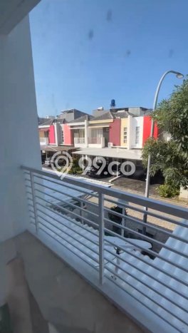 HARGA TERBAIK! Rumah area Green Lake City, 3 KT, Area Sejuk, LT 120m² Bangunan 127m² HARGA TERBAIK! Rumah area Green Lake City, 3 KT, Area Sejuk, LT 120m² Bangunan 127m²