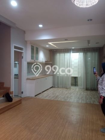 Rumah area Green Lake City, 4 KT, Lingkungan Strategis, Luas 250m² LB 211m² Rumah area Green Lake City, 4 KT, Lingkungan Strategis, Luas 250m² LB 211m²