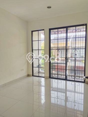 SPECIAL PRICE! Rumah area Cipondoh, 2 KM, Akses Mudah Fasilitas Umum, Luas 89m² LB 75m² SPECIAL PRICE! Rumah area Cipondoh, 2 KM, Akses Mudah Fasilitas Umum, Luas 89m² LB 75m²
