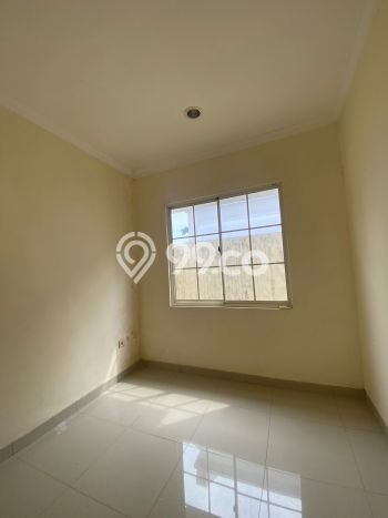 HARGA SPESIAL! Rumah kawasan Green Lake City, Dekat Fasilitas, 3 KM, LT 120m² Bangunan 157m² HARGA SPESIAL! Rumah kawasan Green Lake City, Dekat Fasilitas, 3 KM, LT 120m² Bangunan 157m²