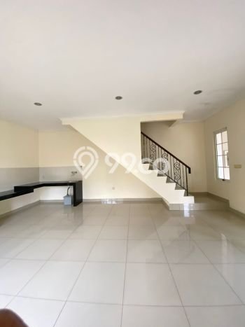 LOKASI TERBAIK! Rumah kawasan Green Lake City, 3 KT, Area Premium, Luas 120m² Bangunan 157m² LOKASI TERBAIK! Rumah kawasan Green Lake City, 3 KT, Area Premium, Luas 120m² Bangunan 157m²