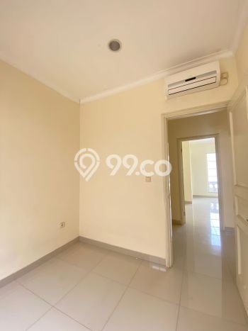 Rumah Nyaman di Green Lake City, 3 KT, Area Strategis, Luas 120m² Bangunan 157m² Rumah Nyaman di Green Lake City, 3 KT, Area Strategis, Luas 120m² Bangunan 157m²