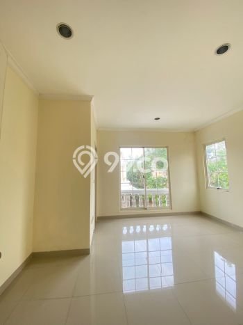 LOKASI PREMIUM! Rumah area Green Lake City, 3 KT, Area Strategis, LT 120m² LB 157m² LOKASI PREMIUM! Rumah area Green Lake City, 3 KT, Area Strategis, LT 120m² LB 157m²