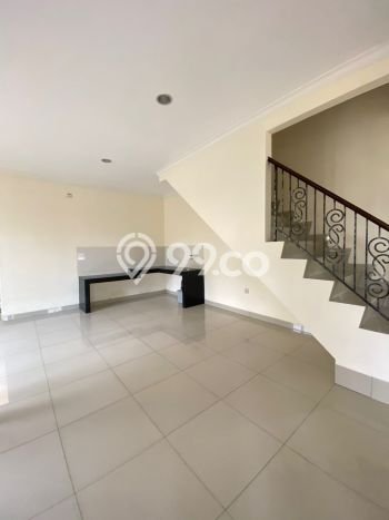 LOKASI PREMIUM! Rumah area Green Lake City, 3 KT, Area Strategis, LT 120m² LB 157m² LOKASI PREMIUM! Rumah area Green Lake City, 3 KT, Area Strategis, LT 120m² LB 157m²