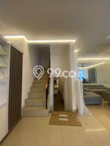 Rumah Disewakan Jakarta Barat LT 125m2 LB 126m2 Area Green Lake City Rumah Disewakan Jakarta Barat LT 125m2 LB 126m2 Area Green Lake City