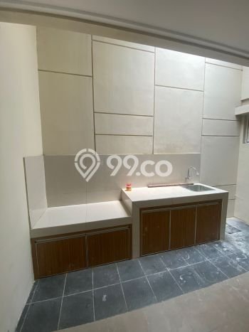 Disewakan Rumah Murah di Green Lake City Jakarta Barat Punya 3 Kamar Tidur Disewakan Rumah Murah di Green Lake City Jakarta Barat Punya 3 Kamar Tidur