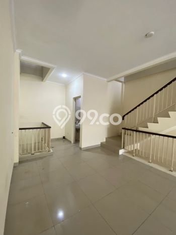 Ruko Disewa di Jakarta Barat dengan LB 286m2 Area Komersial Ramai Ruko Disewa di Jakarta Barat dengan LB 286m2 Area Komersial Ramai