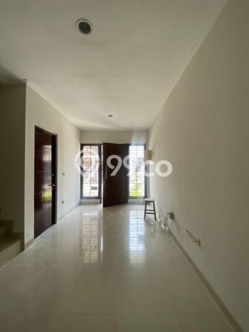 Rumah Sewa Jakarta Barat LT 90m2 LB 127m2 Area Green Lake City Rumah Sewa Jakarta Barat LT 90m2 LB 127m2 Area Green Lake City