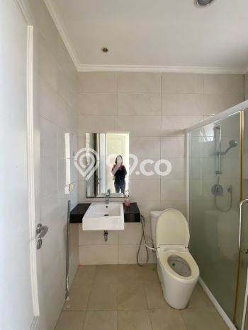 Disewakan Rumah Harga Terjangkau di Green Lake City Jakarta Barat Punya 3 Kamar Tidur Disewakan Rumah Harga Terjangkau di Green Lake City Jakarta Barat Punya 3 Kamar Tidur