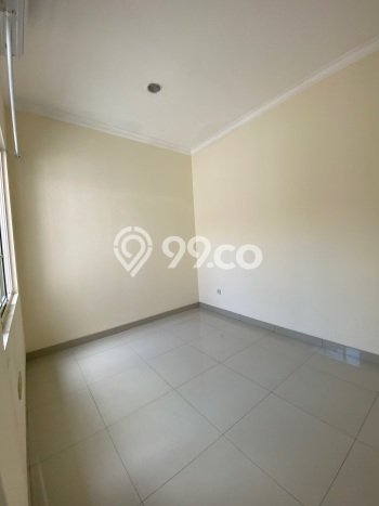 Rumah Disewakan Jakarta Barat LT 150m2 LB 153m2 Kawasan Green Lake City Rumah Disewakan Jakarta Barat LT 150m2 LB 153m2 Kawasan Green Lake City