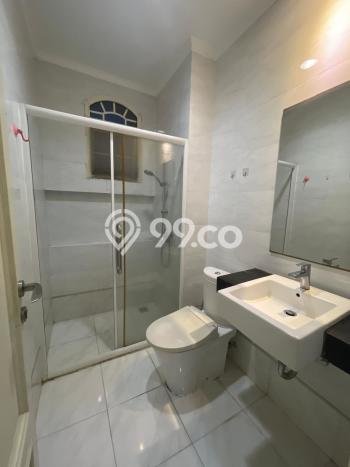 Disewakan! Rumah 3 Kamar Tidur &
3 Kamar Mandi di Green Lake City, Jakarta Barat Disewakan! Rumah 3 Kamar Tidur &
3 Kamar Mandi di Green Lake City, Jakarta Barat