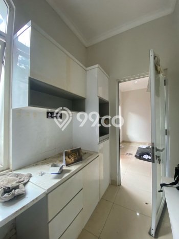 Rumah Strategis kawasan Green Lake City, 3 KT, Lingkungan Tenang, LT 200m² LB 230m² Rumah Strategis kawasan Green Lake City, 3 KT, Lingkungan Tenang, LT 200m² LB 230m²