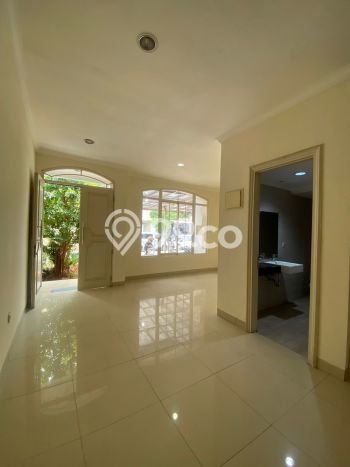 Rumah Disewakan Jakarta Barat LT 90m2 LB 100m2 Area Green Lake City Rumah Disewakan Jakarta Barat LT 90m2 LB 100m2 Area Green Lake City