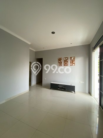 RARE UNIT! Rumah di Green Lake City, 3 KM, Pemandangan Kota, LT 200m² LB 230m² RARE UNIT! Rumah di Green Lake City, 3 KM, Pemandangan Kota, LT 200m² LB 230m²