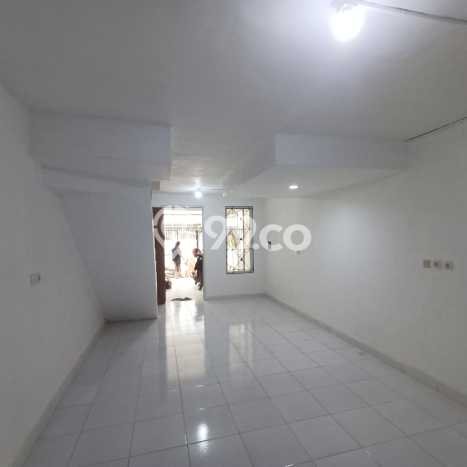 Rumah Sewa Jakarta Barat LT 56m2 LB 112m2 Kawasan Taman Palem Rumah Sewa Jakarta Barat LT 56m2 LB 112m2 Kawasan Taman Palem