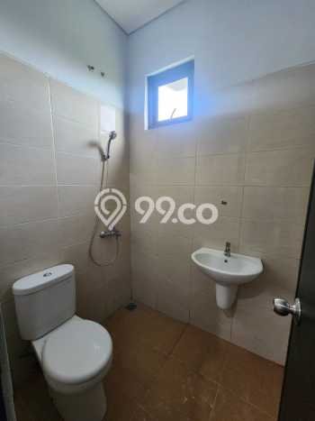 Rumah Sewa Jakarta Barat LT 75m2 LB 100m2 Area Taman Surya Rumah Sewa Jakarta Barat LT 75m2 LB 100m2 Area Taman Surya