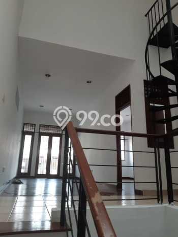 Rumah Disewakan Jakarta Barat LT 90m2 LB 176m2 Kawasan Taman Ratu Rumah Disewakan Jakarta Barat LT 90m2 LB 176m2 Kawasan Taman Ratu