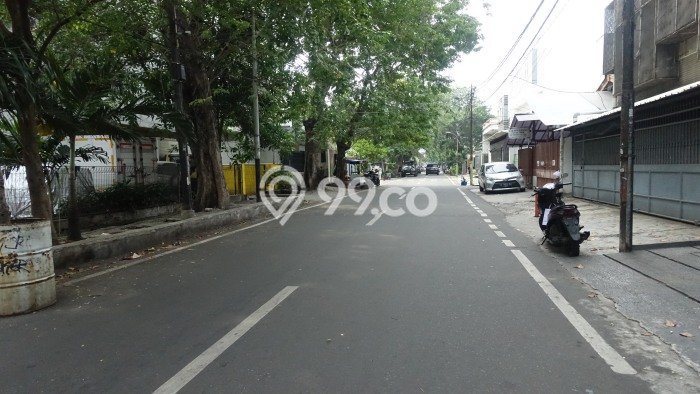 Area Ramai! Ruko Dijual di Gambir untuk Bisnis Luas Bangunan 270m2 Area Ramai! Ruko Dijual di Gambir untuk Bisnis Luas Bangunan 270m2