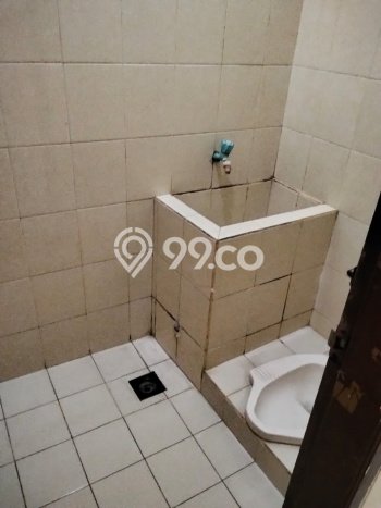 Disewakan! Rumah 4 Kamar Tidur &
2 Kamar Mandi di Tanjung Duren Selatan, Jakarta Barat Disewakan! Rumah 4 Kamar Tidur &
2 Kamar Mandi di Tanjung Duren Selatan, Jakarta Barat