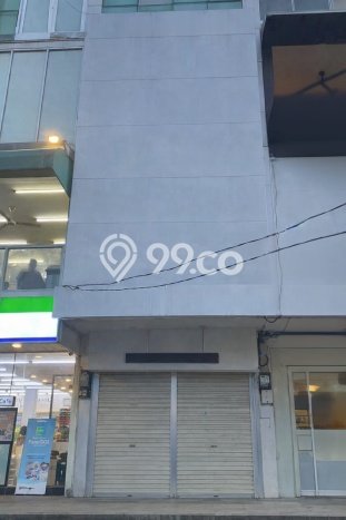 Ruko Disewa di Jakarta Barat dengan LB 240m2 Area Komersial Ramai Ruko Disewa di Jakarta Barat dengan LB 240m2 Area Komersial Ramai
