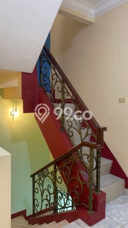Rumah Disewakan Jakarta Barat LT 49m2 LB 144m2 Kawasan Tanjung Duren Rumah Disewakan Jakarta Barat LT 49m2 LB 144m2 Kawasan Tanjung Duren