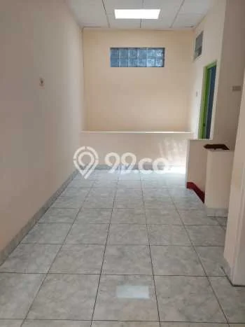 Rumah Disewakan Jakarta Barat LT 49m2 LB 144m2 Kawasan Tanjung Duren Rumah Disewakan Jakarta Barat LT 49m2 LB 144m2 Kawasan Tanjung Duren