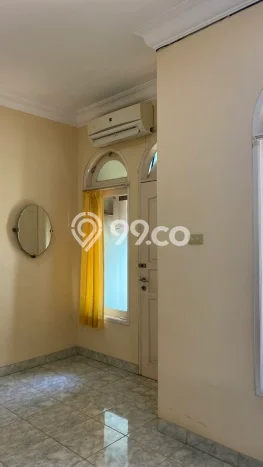 Rumah Disewakan Jakarta Barat LT 49m2 LB 144m2 Kawasan Tanjung Duren Rumah Disewakan Jakarta Barat LT 49m2 LB 144m2 Kawasan Tanjung Duren