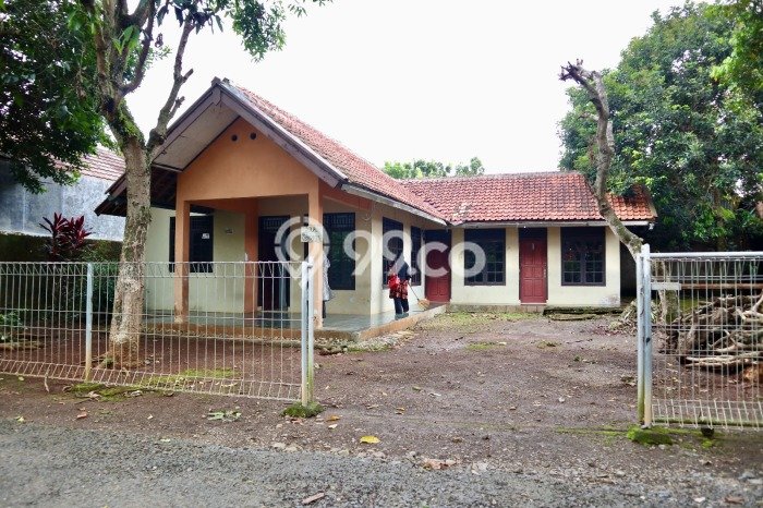 Rumah Modern 3 KT LT 400m2 di Subang Kota Rumah Modern 3 KT LT 400m2 di Subang Kota