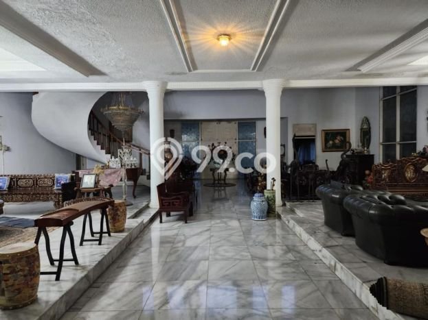 Rumah Luxury Modern Siap Huni di Ragunan Jakarta Selatan Rumah Luxury Modern Siap Huni di Ragunan Jakarta Selatan