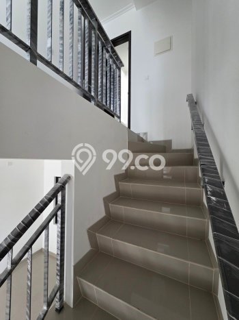 UNIT SPESIAL! Rumah di , 3 KM, Dekat Pusat Kota, LT 45m2m² Bangunan 85m2m² UNIT SPESIAL! Rumah di , 3 KM, Dekat Pusat Kota, LT 45m2m² Bangunan 85m2m²