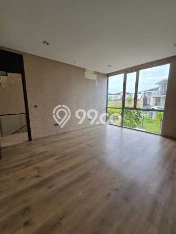 Rumah Kondisi Baik Disewakan di Golf Island, Jakarta Utara LT 300m2, LB 600m2 Rumah Kondisi Baik Disewakan di Golf Island, Jakarta Utara LT 300m2, LB 600m2