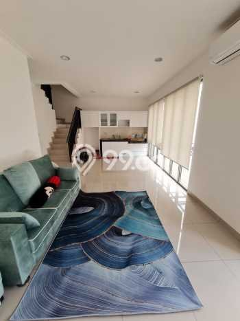 Disewakan! Rumah 3 Kamar Tidur &
3 Kamar Mandi di Pantai Indah Kapuk, Jakarta Utara Disewakan! Rumah 3 Kamar Tidur &
3 Kamar Mandi di Pantai Indah Kapuk, Jakarta Utara