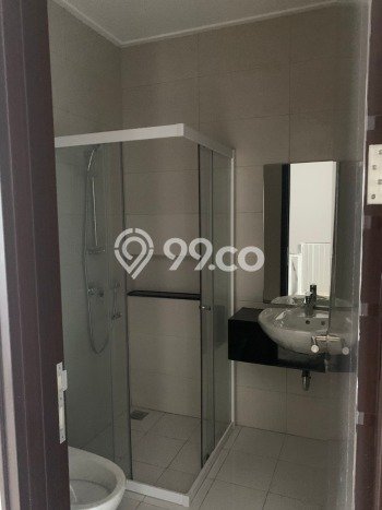 Rumah Mewah LB 200m2 Siap Pakai Desain Elegan di Golf Island, Jakarta Utara Rumah Mewah LB 200m2 Siap Pakai Desain Elegan di Golf Island, Jakarta Utara