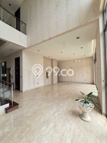 Rumah Kondisi Baik Disewakan di Golf Island, Jakarta Utara LT 300m2, LB 600m2 Rumah Kondisi Baik Disewakan di Golf Island, Jakarta Utara LT 300m2, LB 600m2