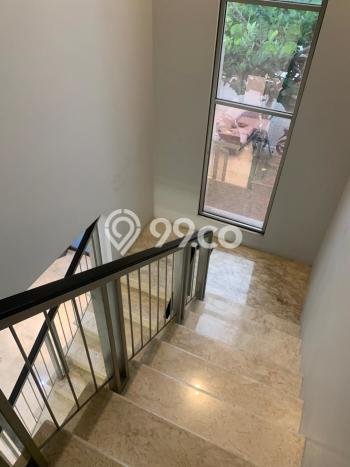 Rumah Elit Modern Tanpa Renovasi di Pantai Indah Kapuk Jakarta Utara Rumah Elit Modern Tanpa Renovasi di Pantai Indah Kapuk Jakarta Utara