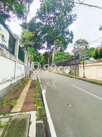 Siap Huni Hunian Elit 5 Kamar di Menteng Dekat ke Mana Pun Siap Huni Hunian Elit 5 Kamar di Menteng Dekat ke Mana Pun